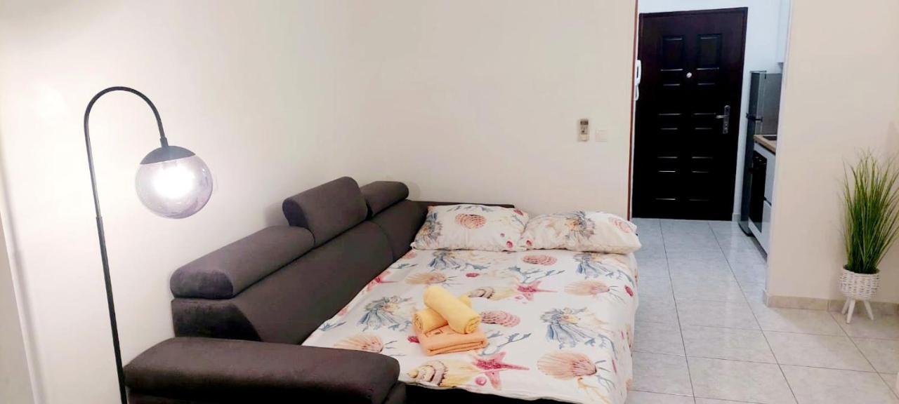 Mihaela Studio Apartmans 150M Near The Beach Каштела Экстерьер фото